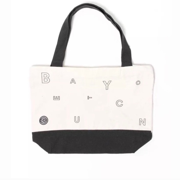 BeautyCon NYC Large Canvas Zip Tote - Picture 2 of 5